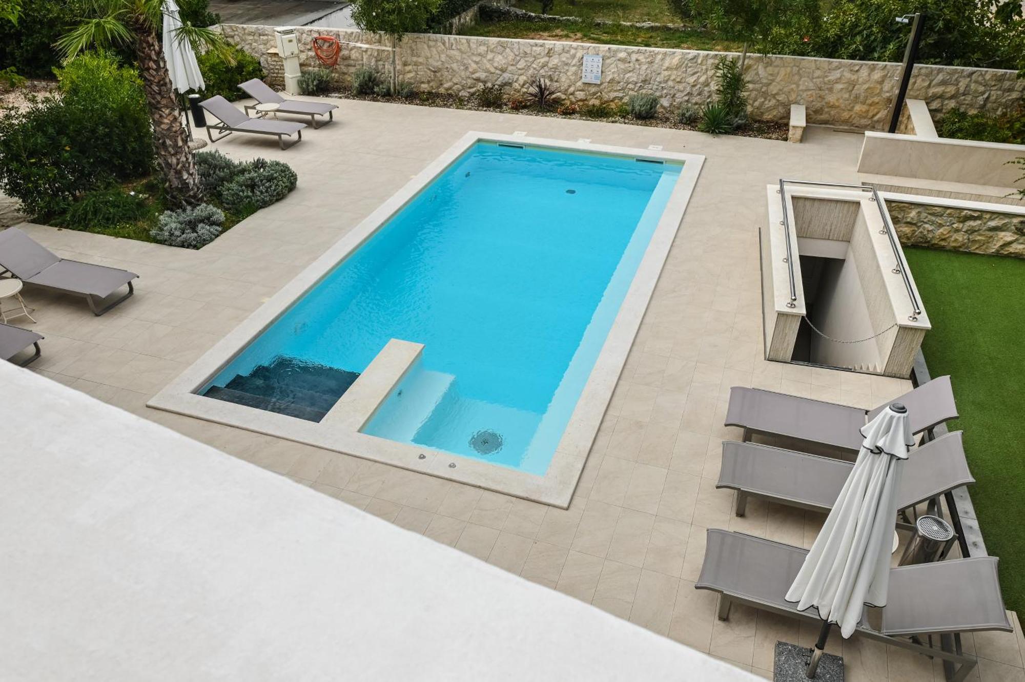 Seagull Pool Apartments & Studios Novalja Szoba fotó